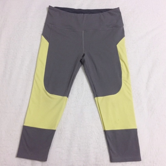 VSX Sport Knockout Capri Workout Pants - Picture 3 of 9